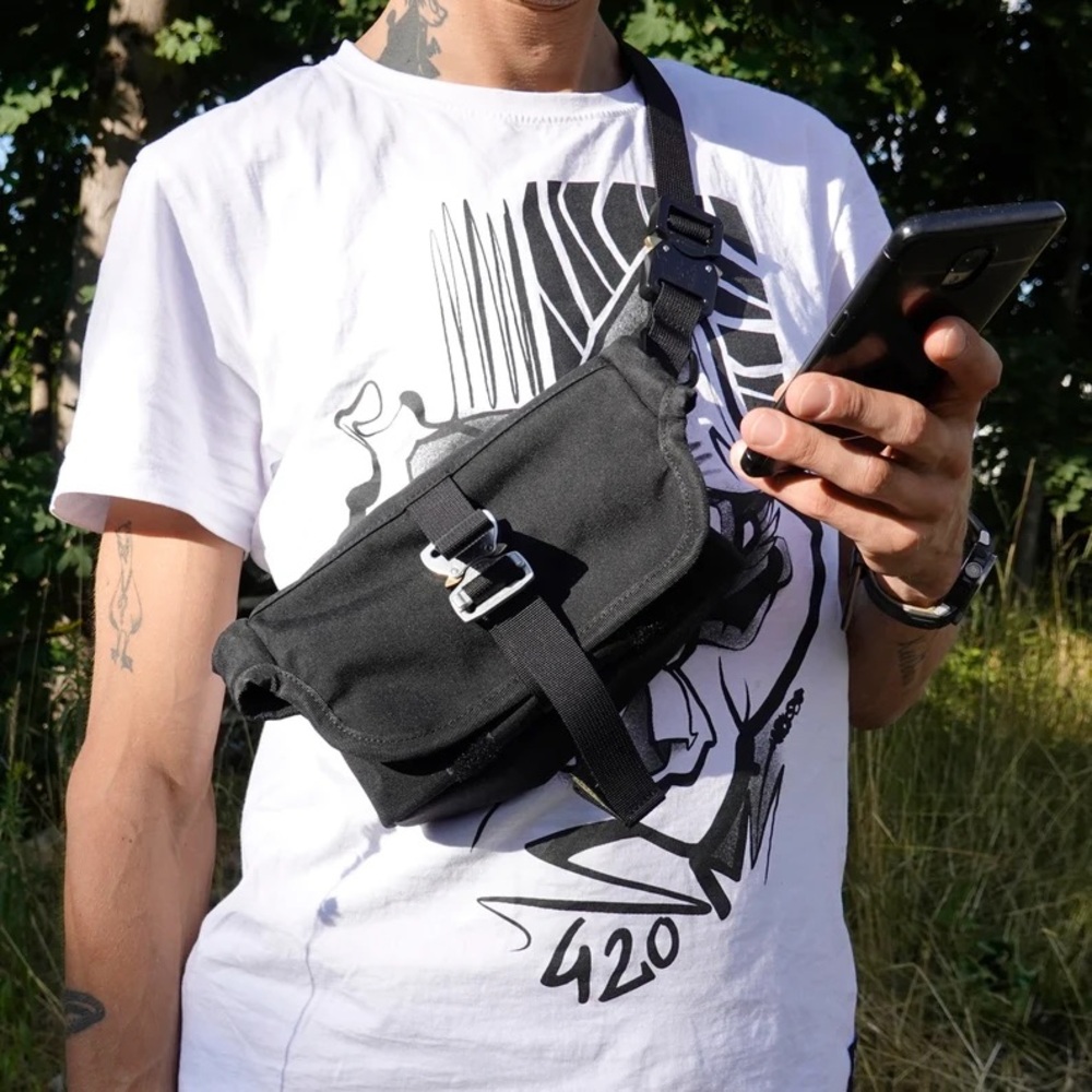 Austrialpin Cobra EVERYDAY BAG 1.0 , Micro Messenger Bag